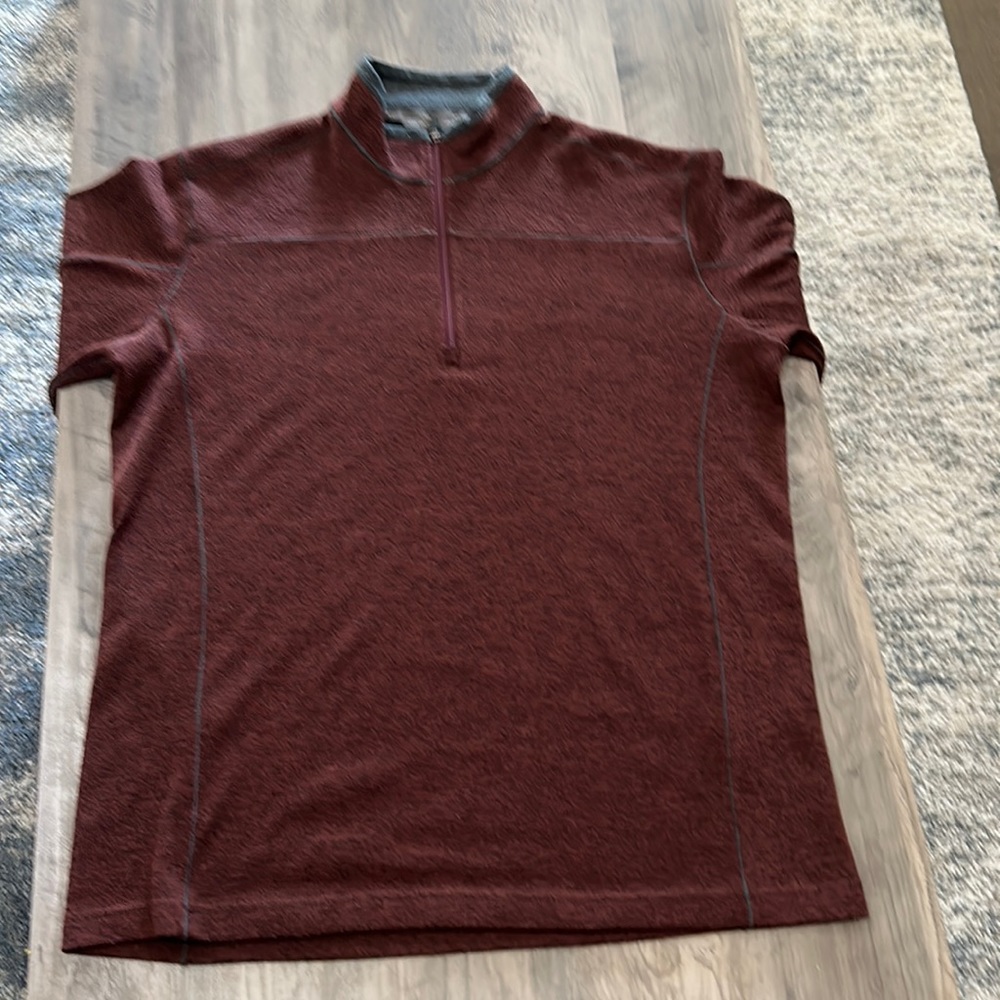 Men’s Kuhl Size Large Long Sleeve.